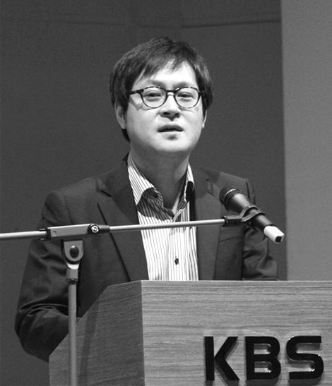 2 KBS 방송기술인협회보제 73 호 지상파아날로그 TV 방송 종료에따른문제점과대책 제3편 방송정책세미나 " 아날로그 TV방송종료이대로좋은가 " 지상파방송사가생존문제를걱정하고있는사이한국케이블TV방송협회는지상파아날로그 TV방송종료를기회로삼아적극적인공세를펴고있다.