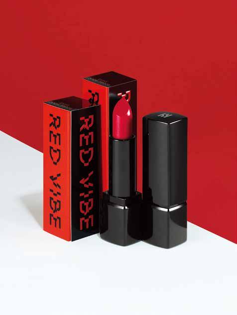 20 makeup pouch 21 Ready, Red Vibe! Red against RED step 1 단한번의터치로잊지못할강렬함을선사한다.
