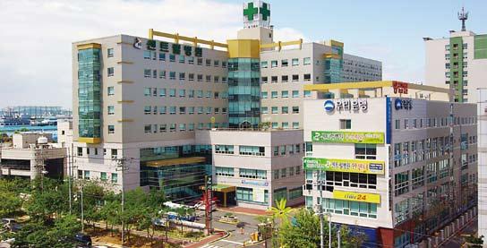 Korea University Ansan Hospital News 책소개 공중그네 협력병원소개 ( 지난호에이어...) 모든환자들은첫치료후이런미친의사에겐다시는오지않으리라다짐하며돌아간다.