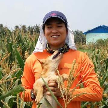 그런데올해우기에도비가많이오지않아옥수수의수확량이급감하고가격은상승하면서, 짐바브웨정부가국가재난사태를선포하기도했습니다.