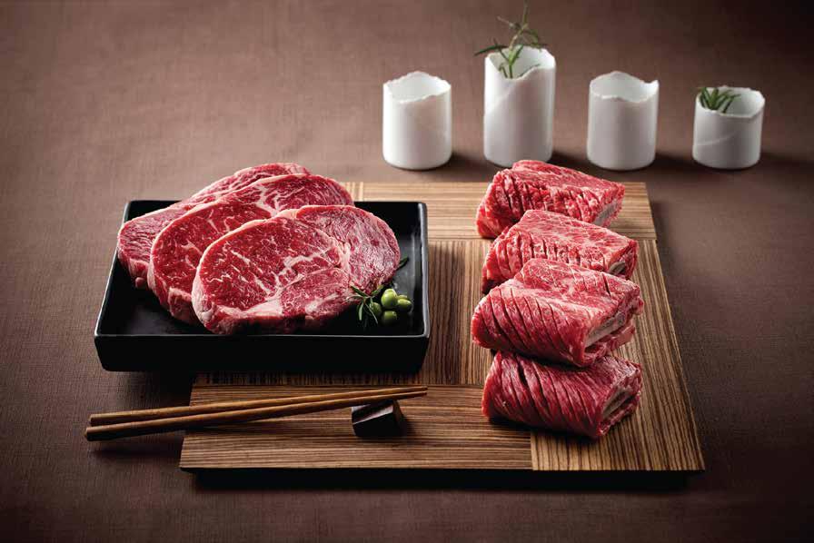 숯불갈비전문점 Premium Charbroiled Korean Beef barbecue 炭火焼カルビ専門店 明月館 明月馆 碳烤排骨专营店 1984 년에개관한명월관은최상의우육과전통참숯만을사용해특유의뛰어난갈비맛과함께 모던함과전통미가조화를이루는인테리어로잘알려져있습니다.