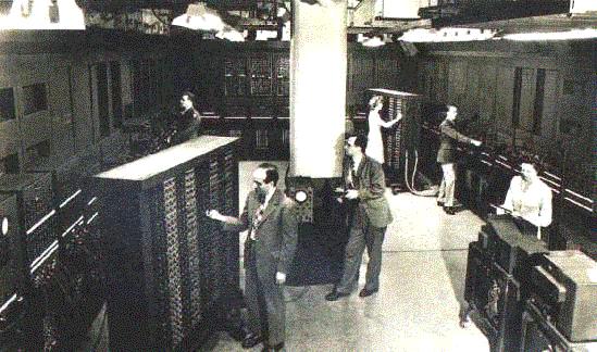 ?? 에니악(ENIAC) 3 BUT 이런 것을 송두리쨰 바꾼 혁명이?