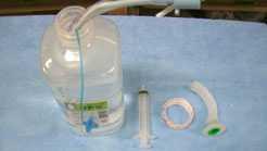 1) Laryngoscope 에 blade 를연결하고전구가켜지는지확인한다. 2) Ambu bag의기능을확인하고 mask 와산소라인을연결해둔다. 3) 10cc syringe 로 endotracheal tube 의 ballooning 을확인하고다시 deballooning 해둔다.