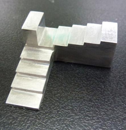 또한각두께에따른 5 개종류의시멘트간의방사선불투과성정도를확인하기위해 One way ANOVA, Welch test 를통해비교분석하였고사후검정으로 Dunnett test 를사용하였다 (α=0.05). 결과 Fig. 2. 99% Aluminum step wedge.