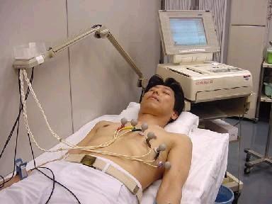 이를기록하는장치를심전도계 (Electrocardiography) 라하고, 이기록을심전도 (Electrocardiogram : ECG) 이라한다.