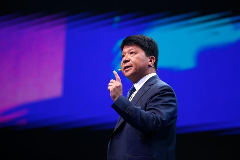 MWC 2019 참관기 4. Huawei (Guo Ping 회장 ) : 지능형연결세계 우리는물리적인기술 ( 디바이스, 센서 ) 과디지털기술 ( 인공지능, 블록체인, 빅데이터 ) 이융합되어지능적으로연결된세계를만들어가는지점에도달했다.