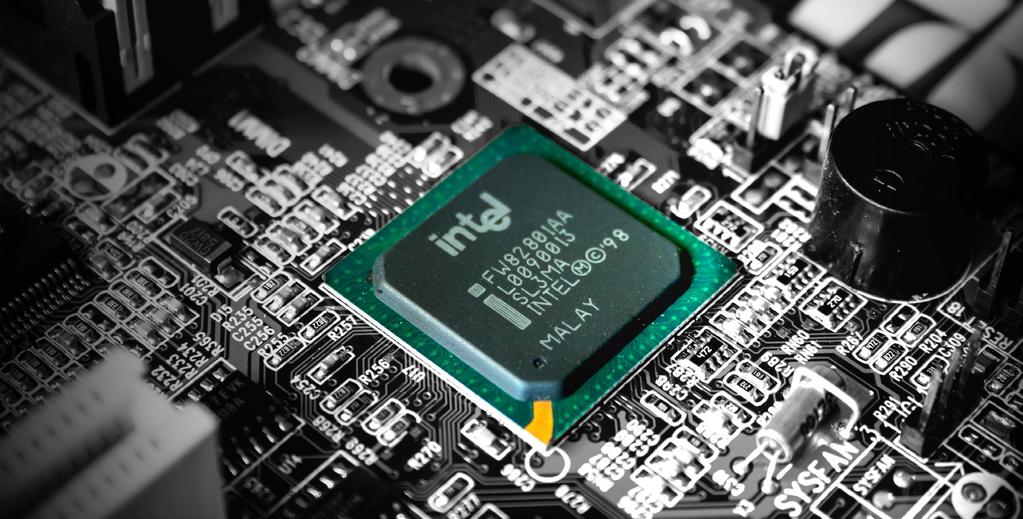 주요키워드 3 포트스매쉬취약점발견 (CVE-2018-5407) Intel CPU 에서포트스매쉬 (PortSmash) 취약점이발견되었다. 취약점에영향받는 CPU 버전은스카이레이크 (6 세 대 ) 와카비레이크 (7 세대 ) 나, AMD 의라이젠을비롯해하이퍼스레딩 (Hyper-Threading) 을지원하는 CPU 에서도 공격이가능할것으로예상된다.